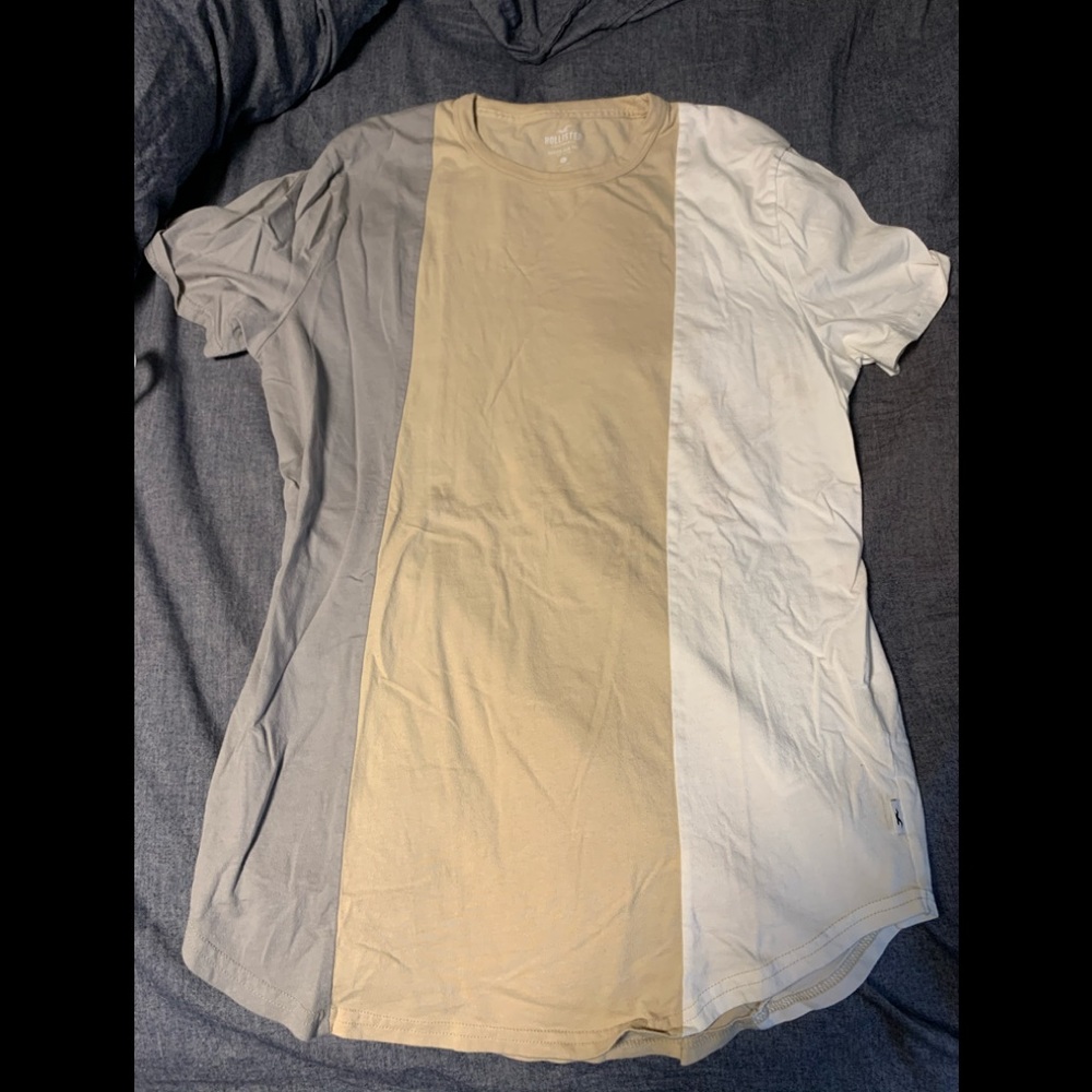 Hollister curved tee